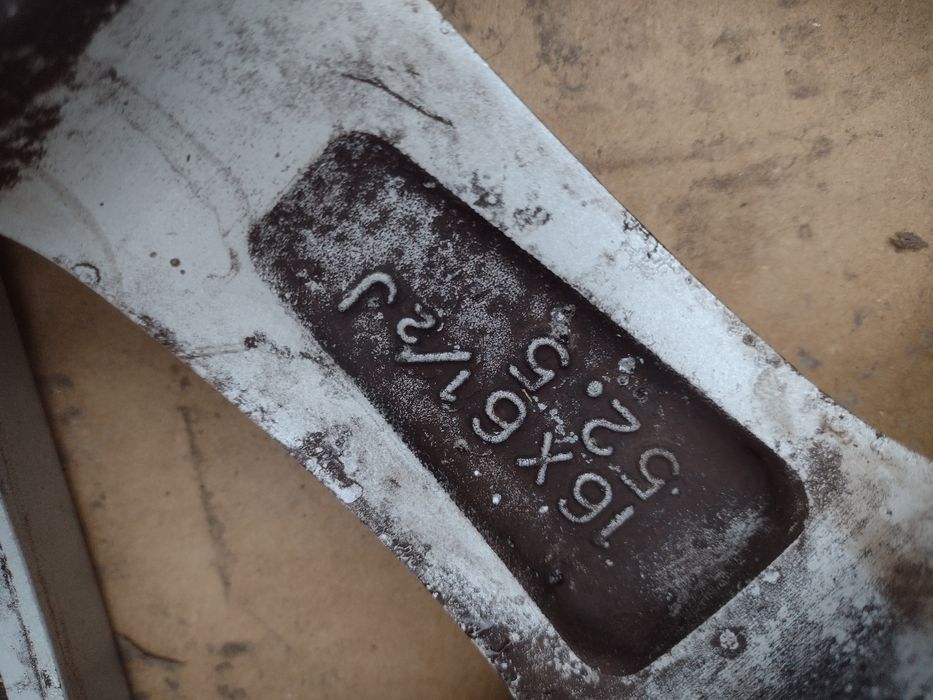 Оригинални 16-5х114.3 ЕТ52.5 6.5 j Mazda 3