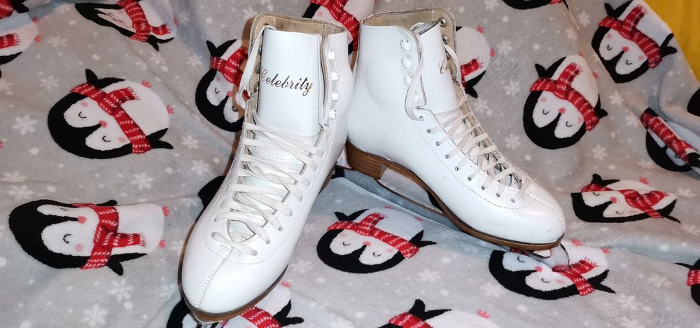 Patine artistice Celebrity, marimea 37