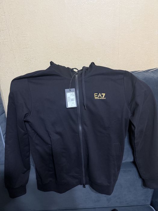 EA7 Emporio Armani