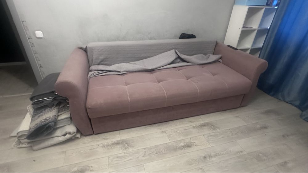 Продам диван в хорошем состоянии
