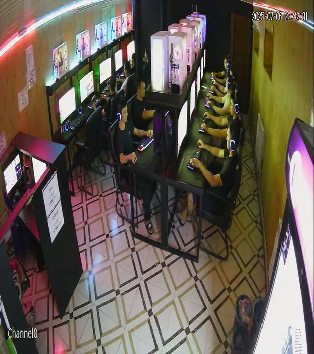 2 qavatli noturar joy sotiladi