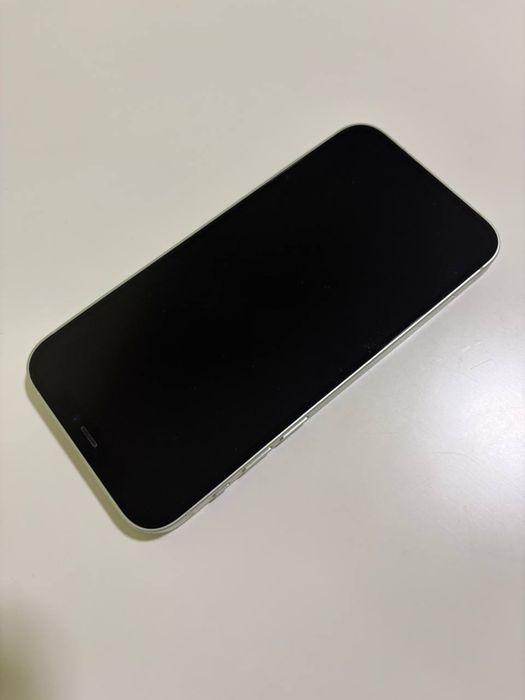 iPhone 12 бу в отличном состоянии
