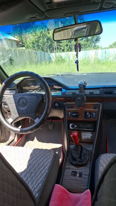 Мерседес 200 сатылады