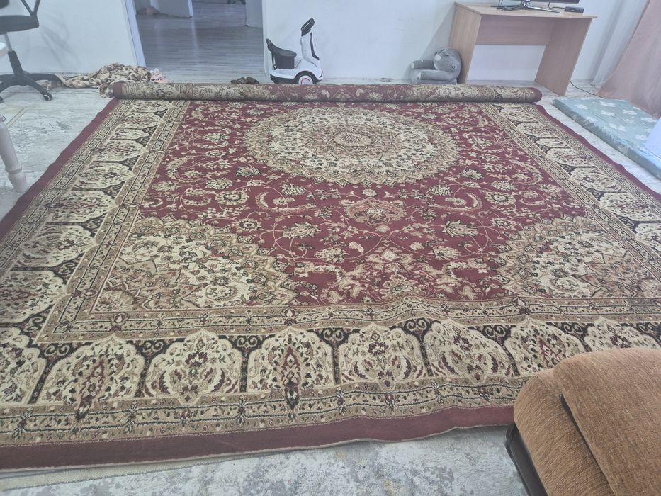 Ковер б/у размером на 4/5