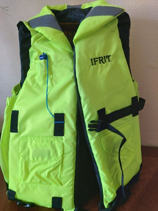 Спасательный жилет, новый