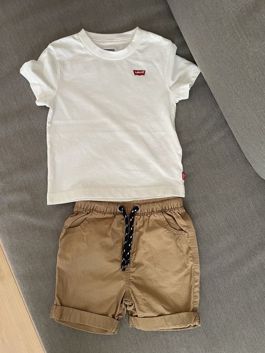 Тениска Levis и къси панталонки George 92