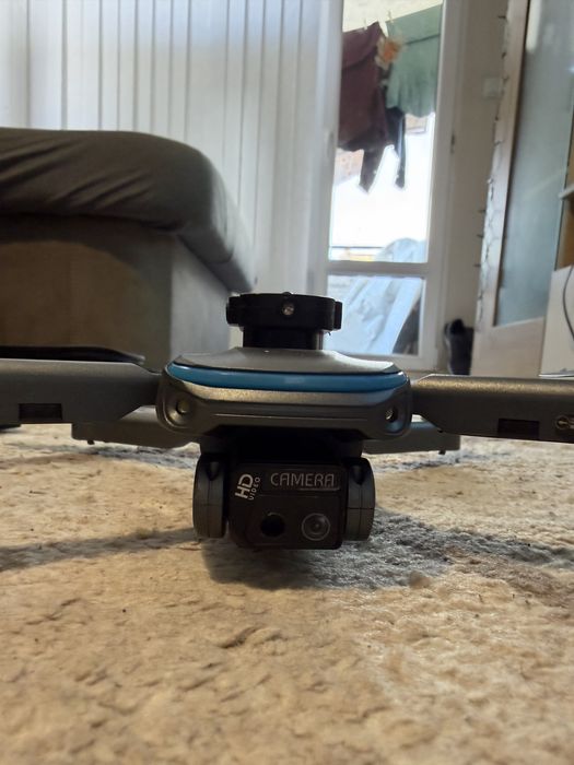 Сгъваем дрон с камера