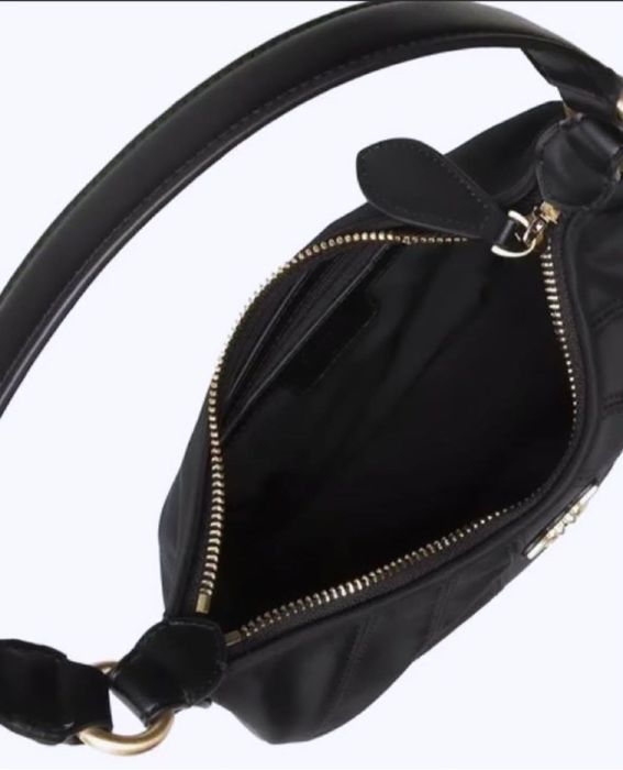 Дамски чанти Pinko