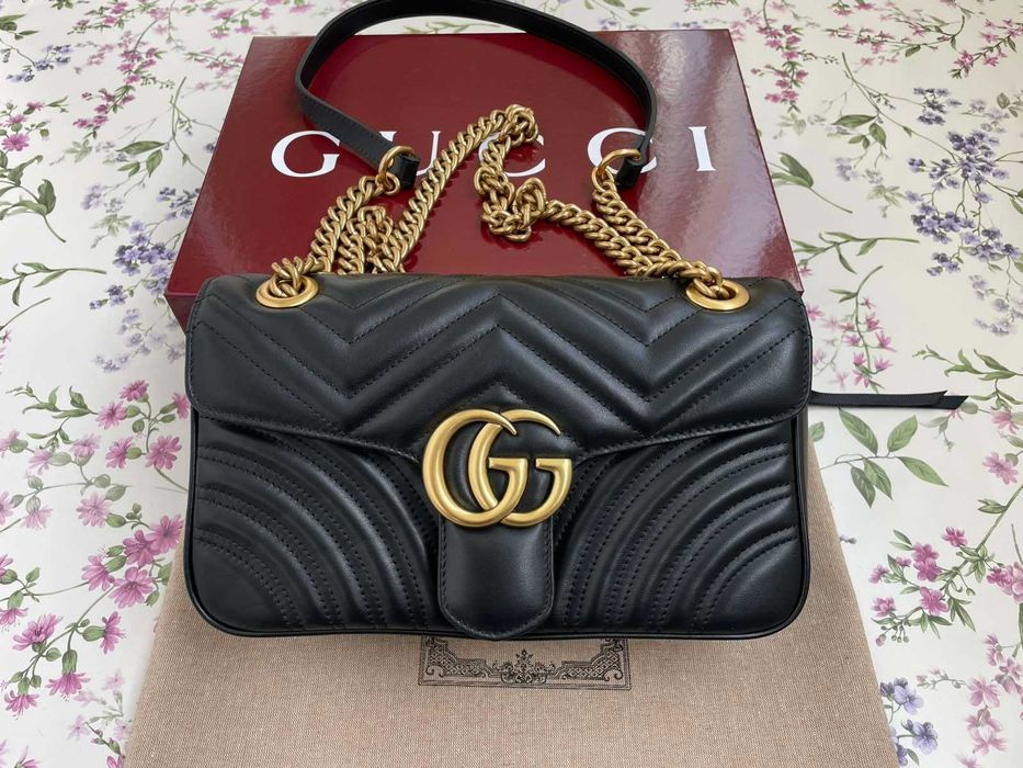 Оригинална Чанта Gucci Marmont Черна Шеврон Кожа Beloved Гучи Златно Gold GG Лого и Синджир