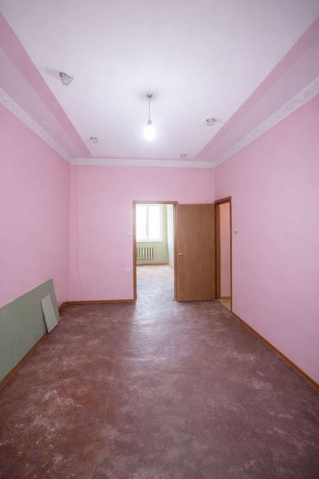 Яшнабод туманида квартира сотилади