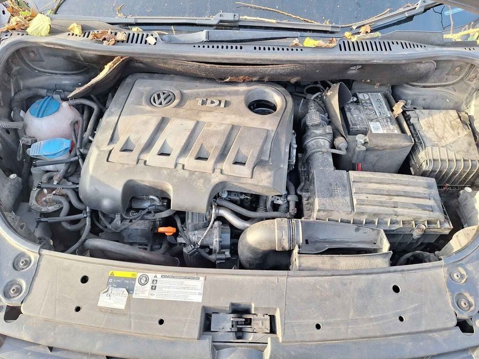 Haion Volkswagen Touran 2013 Monovolum Auriu