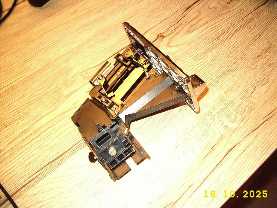 Acceptor monede pentru automate