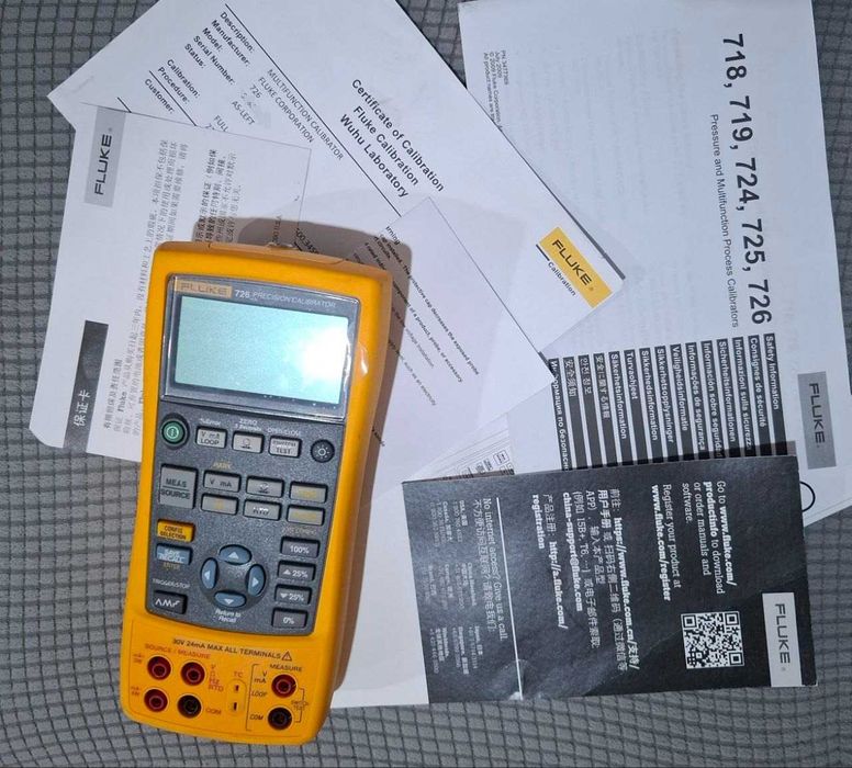 Fluke 726 Precision caibrator