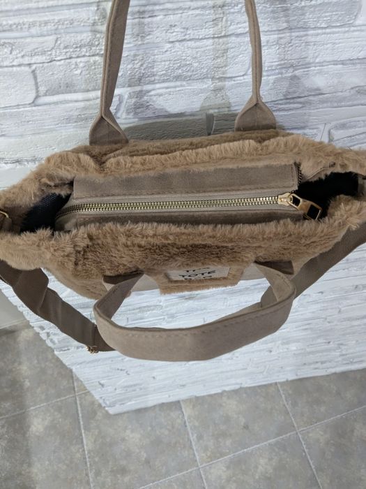 Дамски чанти 2 броя, нови.