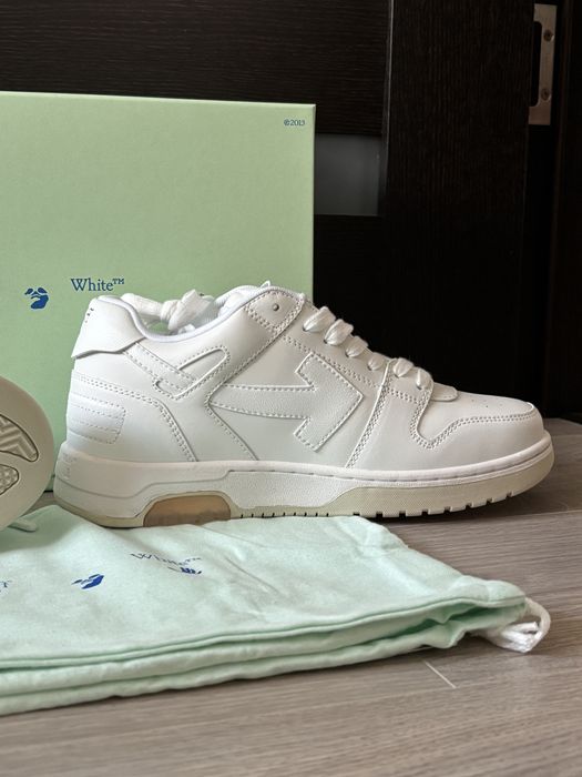 Off White Out Of Office - For Walking