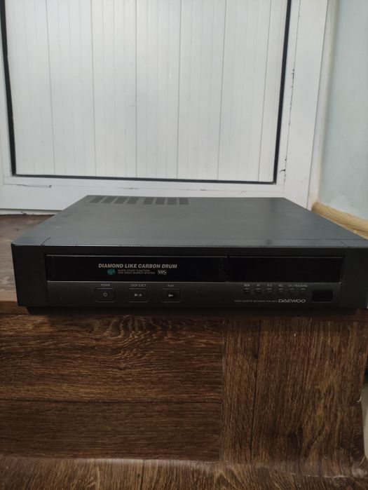 Видеомагнитофон б/у