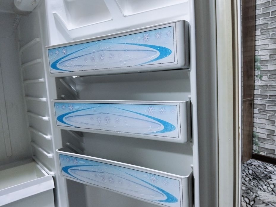 Arzon narxda muzlatgich sotiladi muzxona pastki muz xona alo darajada