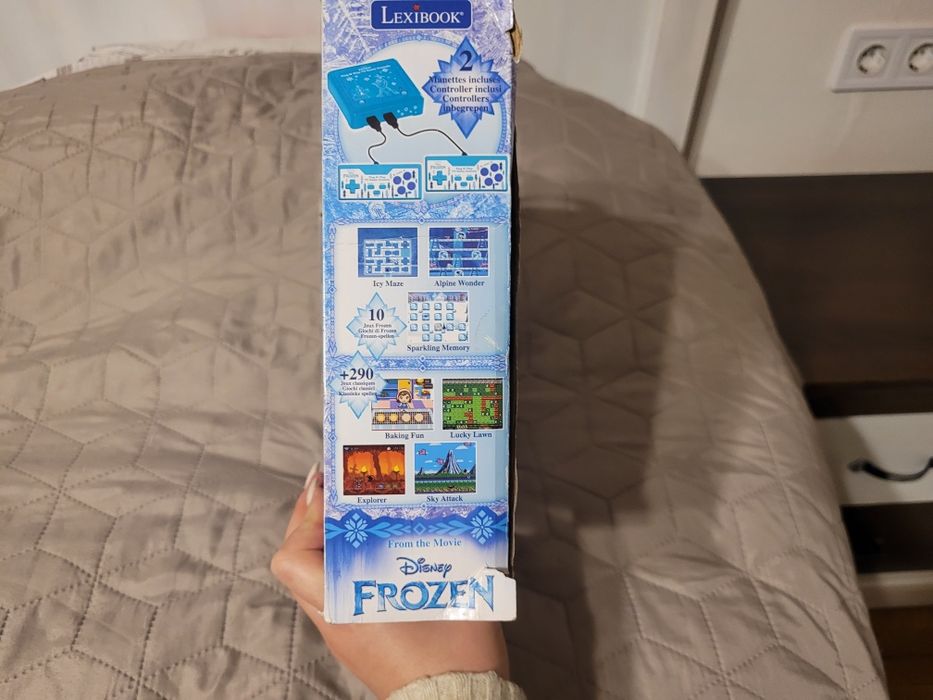 Конзола, 290 игри- Елза и Ана