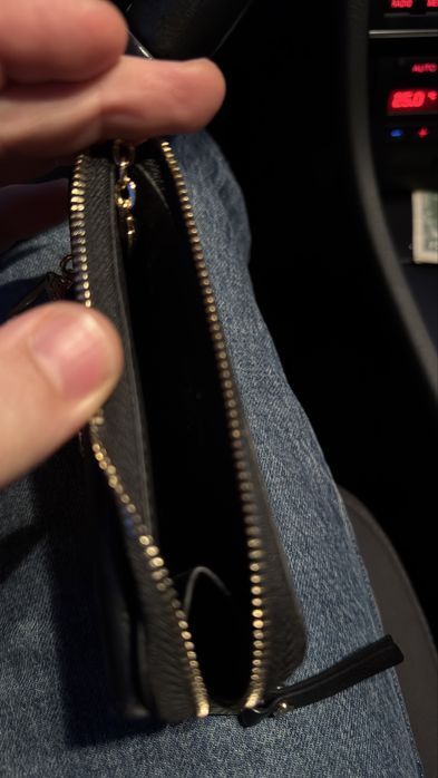 Кардходлер Louis Vuitton