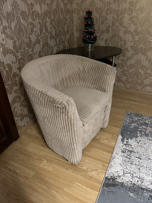 Кресло с ящиком для хранения