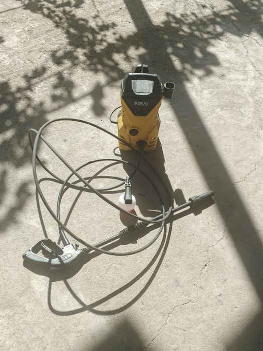DENZEL Karcher sotiladi B/U
