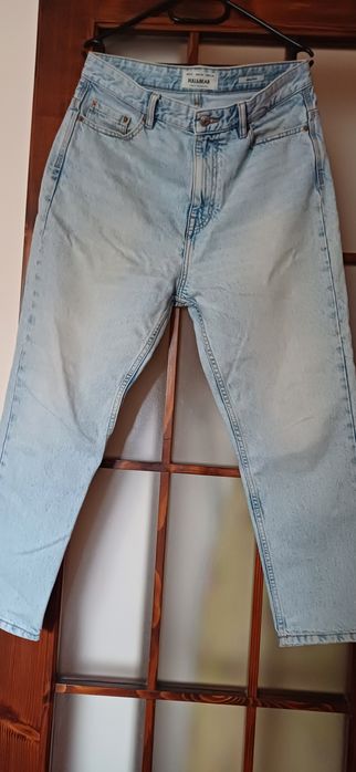 Vând blugi baieti marimea 34 pull&bear