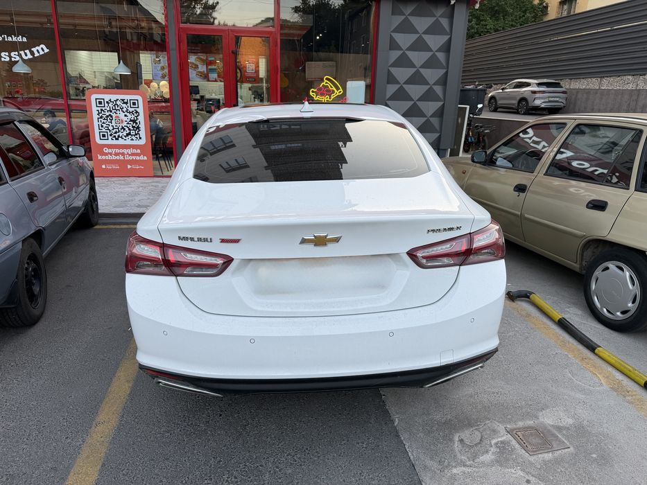 Chevrolet Malibu 2022 — 2