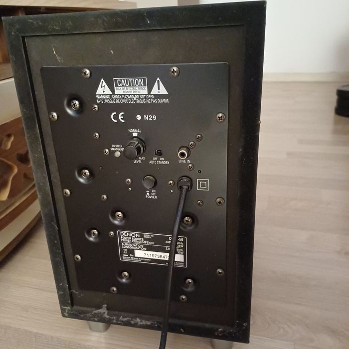 Vând subwoofer denon