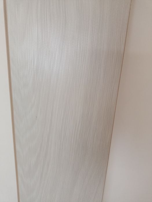 Продам б.у ламинат