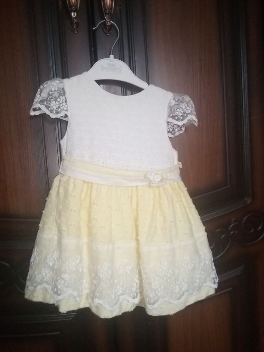 Qizchalar koʻynagi 1-2 yoshgacha toʻgʻri keladi