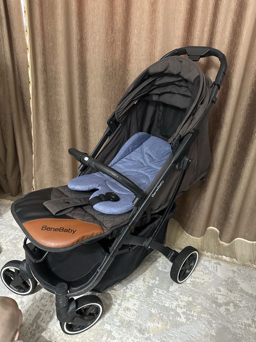 Коляска детская (легко собирается)