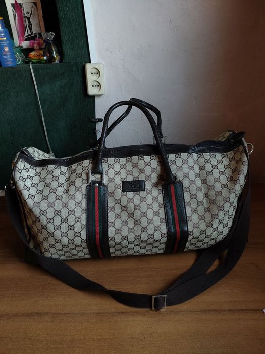 Вместительные сумки, кожа