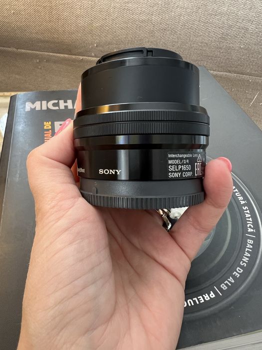 Sony a6000 + obiectiv 16-50 f/3.5-5.6 + obiectiv 55-210 f/4.5-6.3