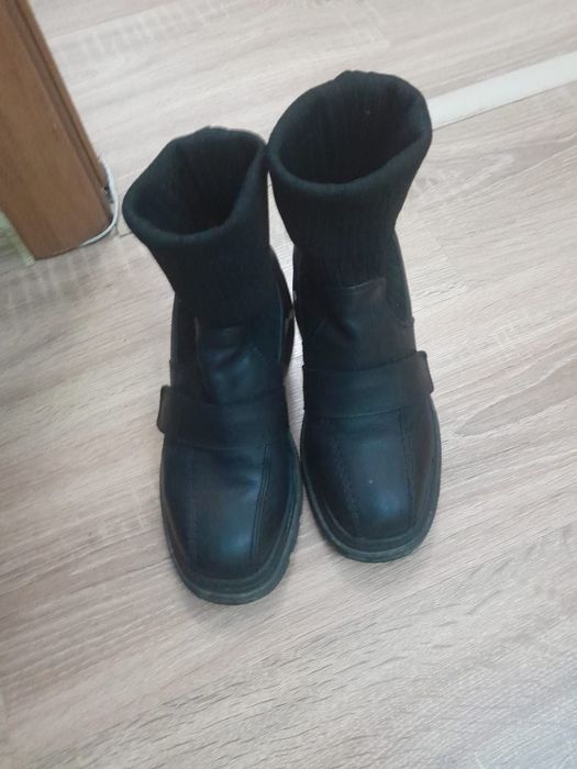 Продам сапоги весна