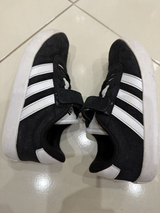 Детски кецове adidas ..
