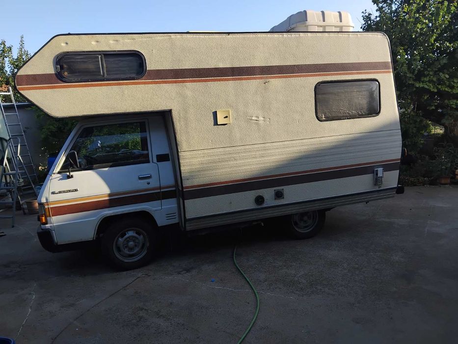 Кемпер Mitsubishi L300