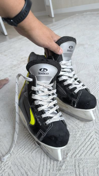 Коньки детские, б/у