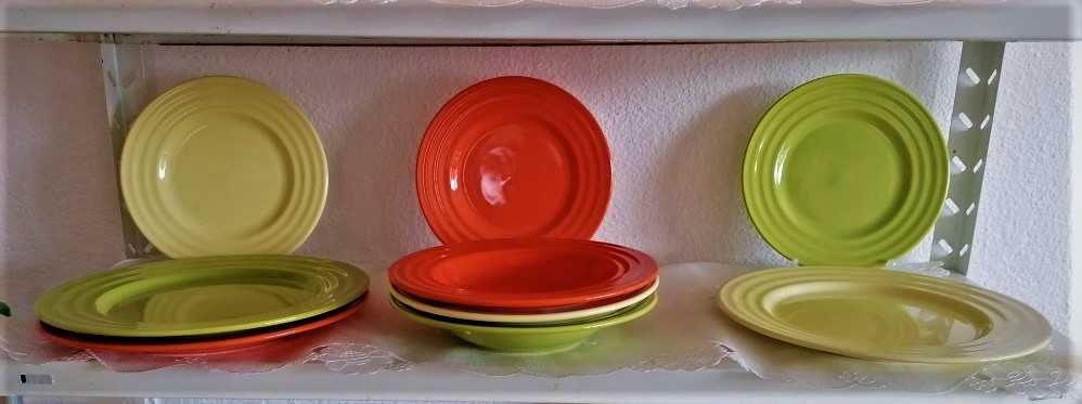 Цветна керамика румънска