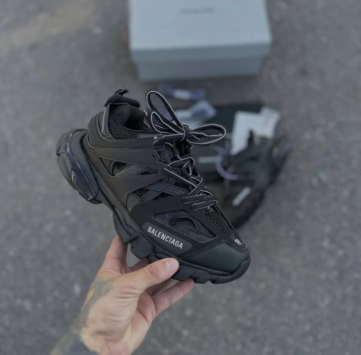 Balenciaga Track – Black