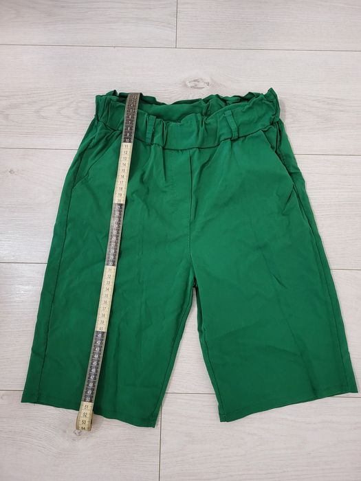 Pantaloni scurți de damă