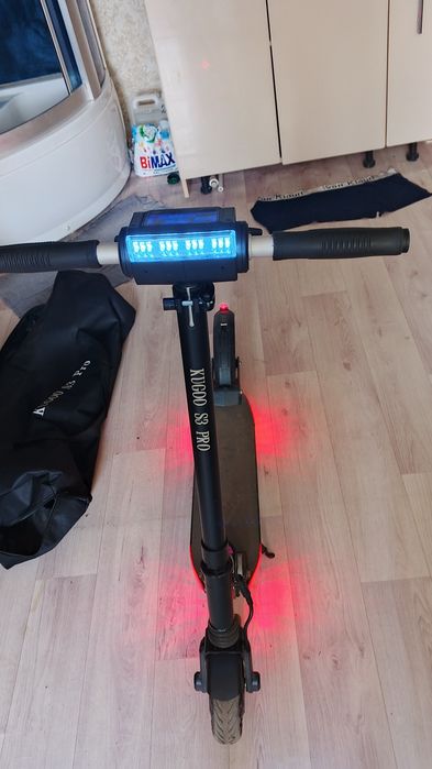 Продам электросамокат Kugo S3Pro Jilong