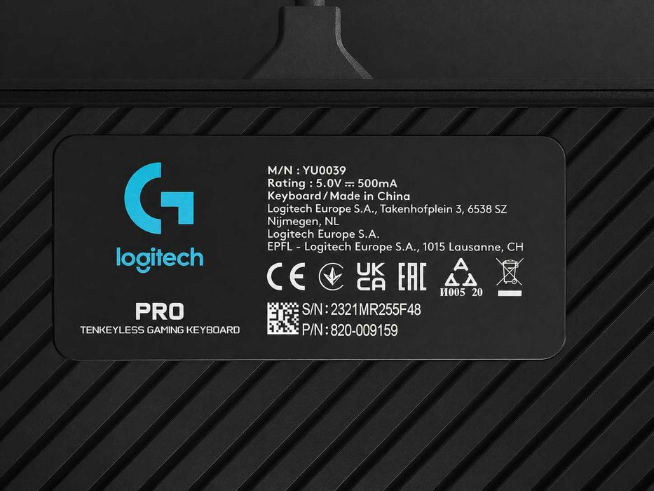 Механична клавиатура Logitech G Pro RGB