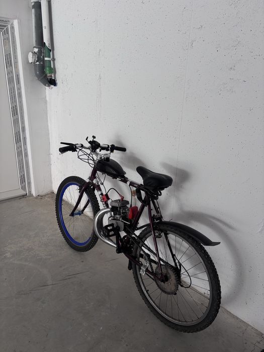 Bicicleta cu motor