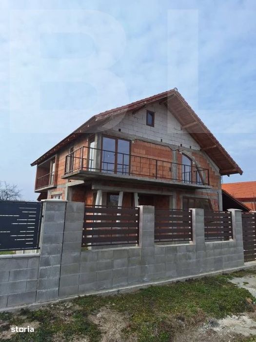 Vand casa la gri in Sat Costeiu str.  crizantemelor nr.235