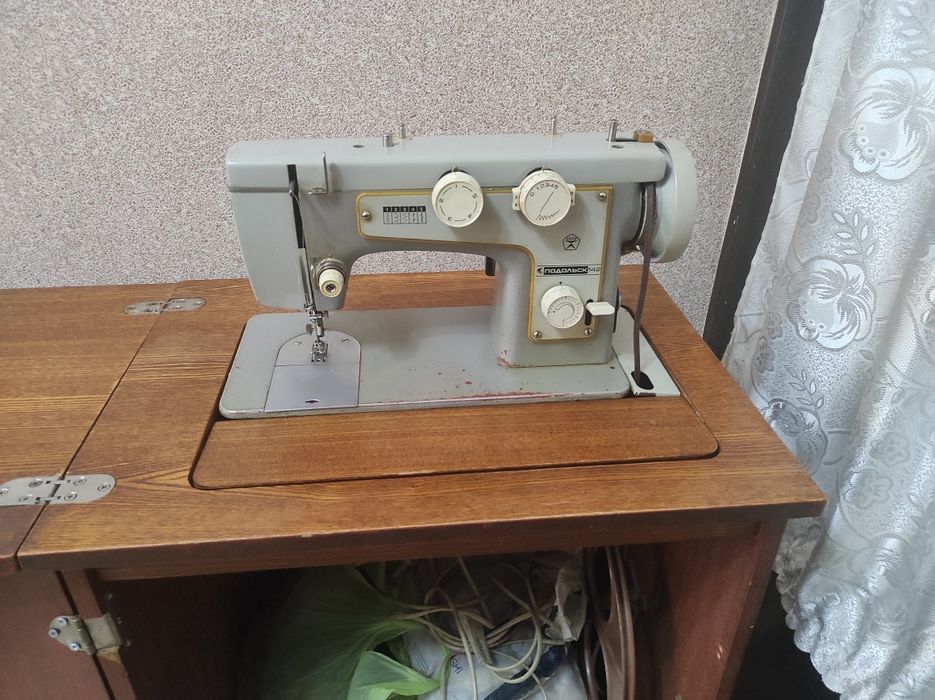 Швейные машины вишипка и оверло