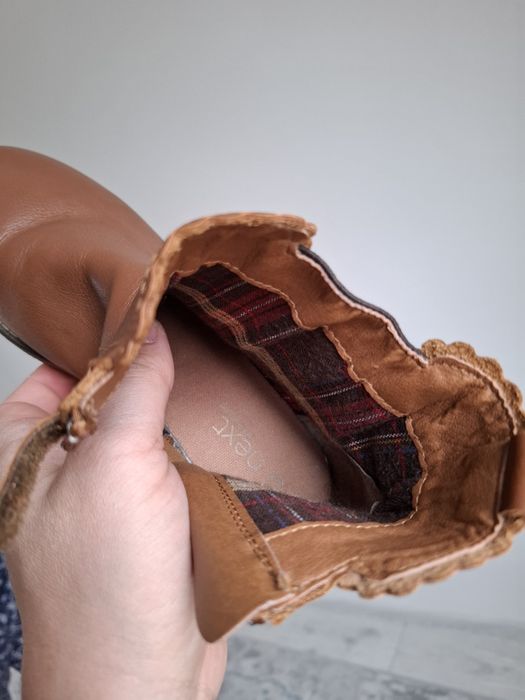 Продам кожанный сапоги