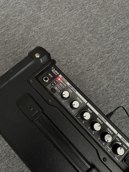 Amplificator Chitara ROLAND CUBE 10GX