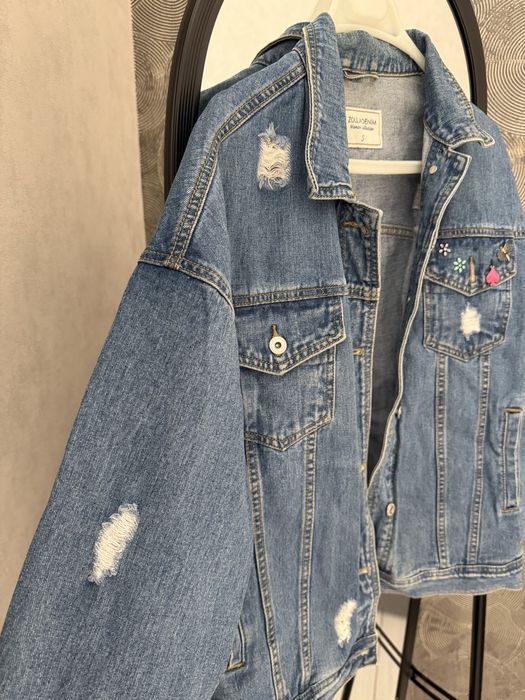 Продам джинсовую плотную куртку