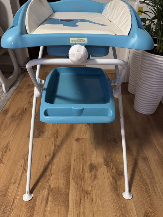 Пеленальный столик