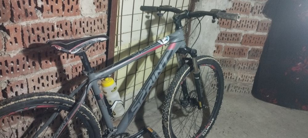 Bicicleta mtb 8*3
